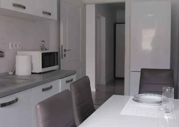 Comfort Private Parking, Ac, Wi-fi Апартаменти *